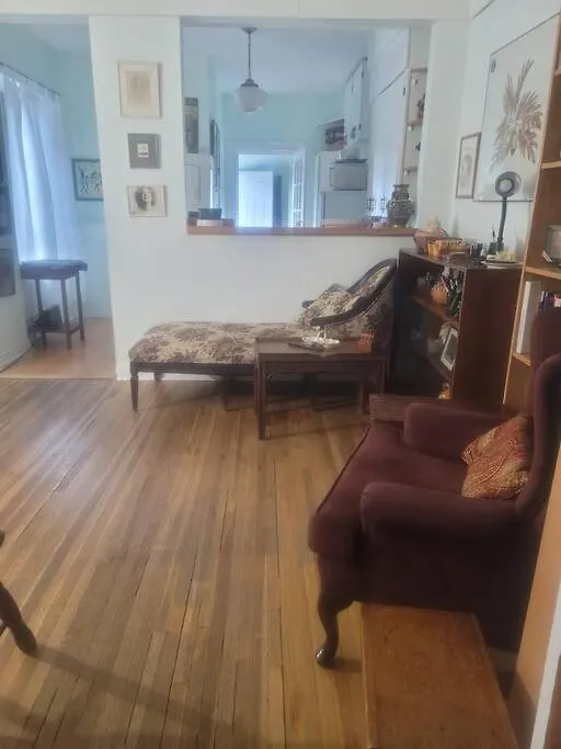 Unique Spacious Little Italy 1 Bed Apt Τορόντο 0*,  Καναδάς